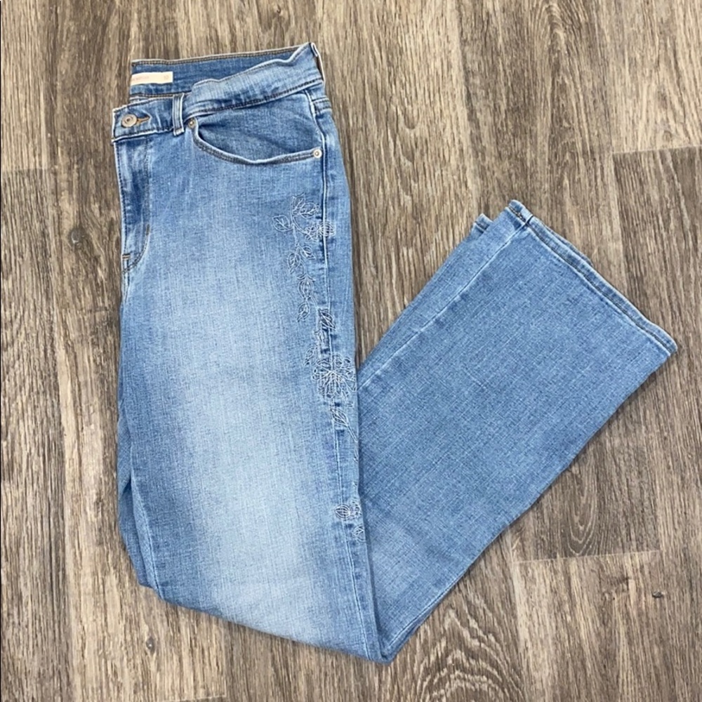 Classic Bootcut Levi’s